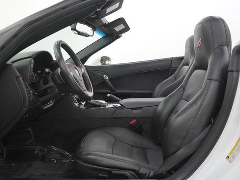 Used 2011 Chevrolet Corvette Grand Sport w/ Preferred Equipment Group RWD image 14