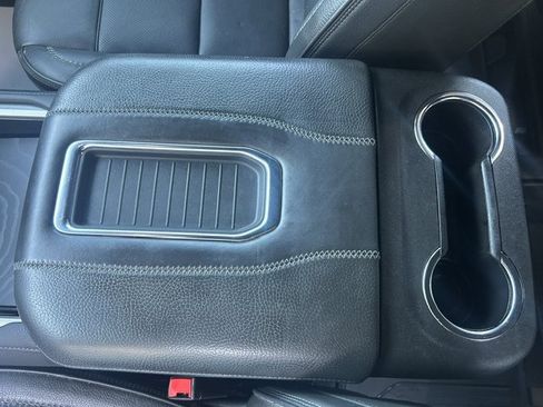 Used 2023 GMC Yukon Denali AWD/4WD image 20