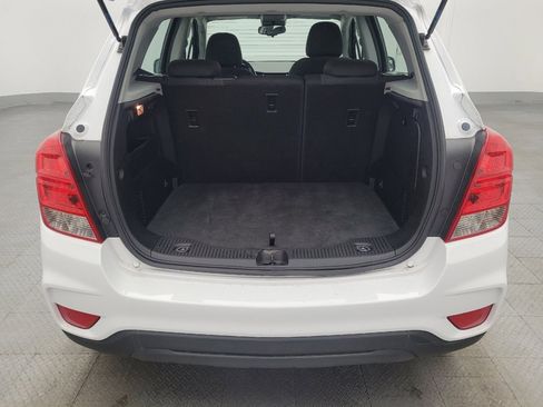 Used 2020 Chevrolet Trax LS image 29