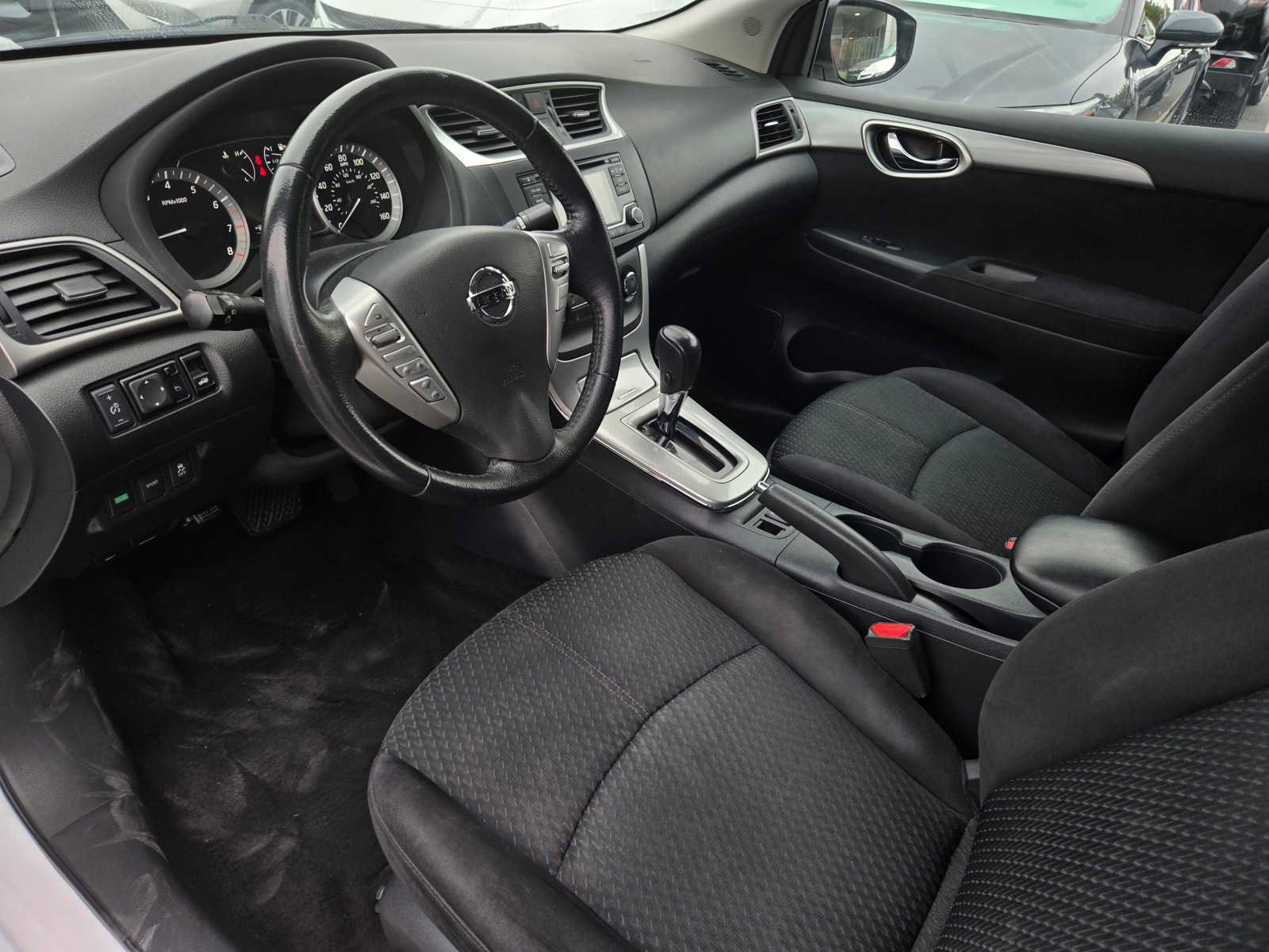Used 2015 Nissan Sentra SR FWD image 7