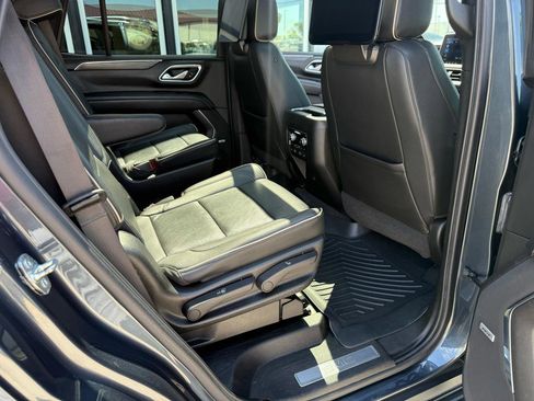 Used 2021 GMC Yukon SLT w/ SLT Luxury Plus Package AWD/4WD image 23