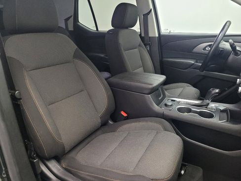 Used 2020 Chevrolet Traverse LT image 21