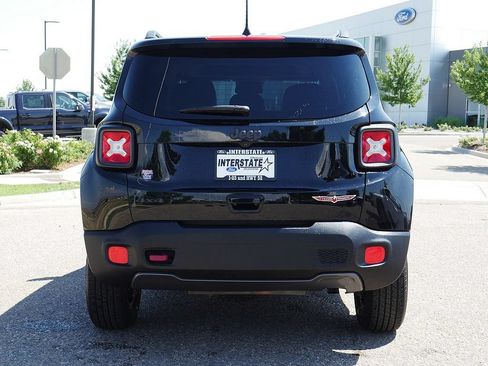 Used 2018 Jeep Renegade Trailhawk AWD/4WD image 4