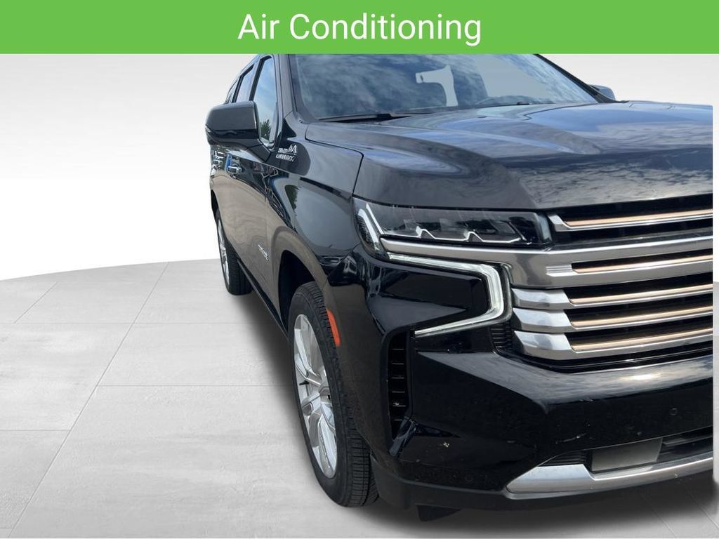 Certified 2024 Chevrolet Tahoe High Country w/ Premium Package AWD/4WD image 16