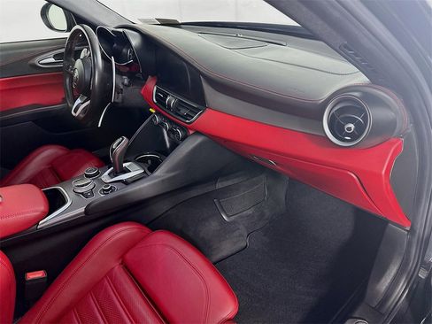 Used 2021 Alfa Romeo Giulia Ti Sport image 30