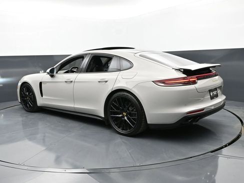 Used 2020 Porsche Panamera 4 image 3