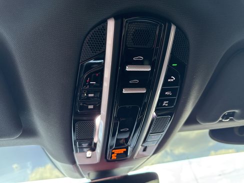 Used 2023 Porsche Panamera Platinum Edition image 50