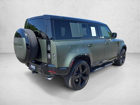 Used 2026 Land Rover Defender 110 X-Dynamic SE AWD/4WD image 5
