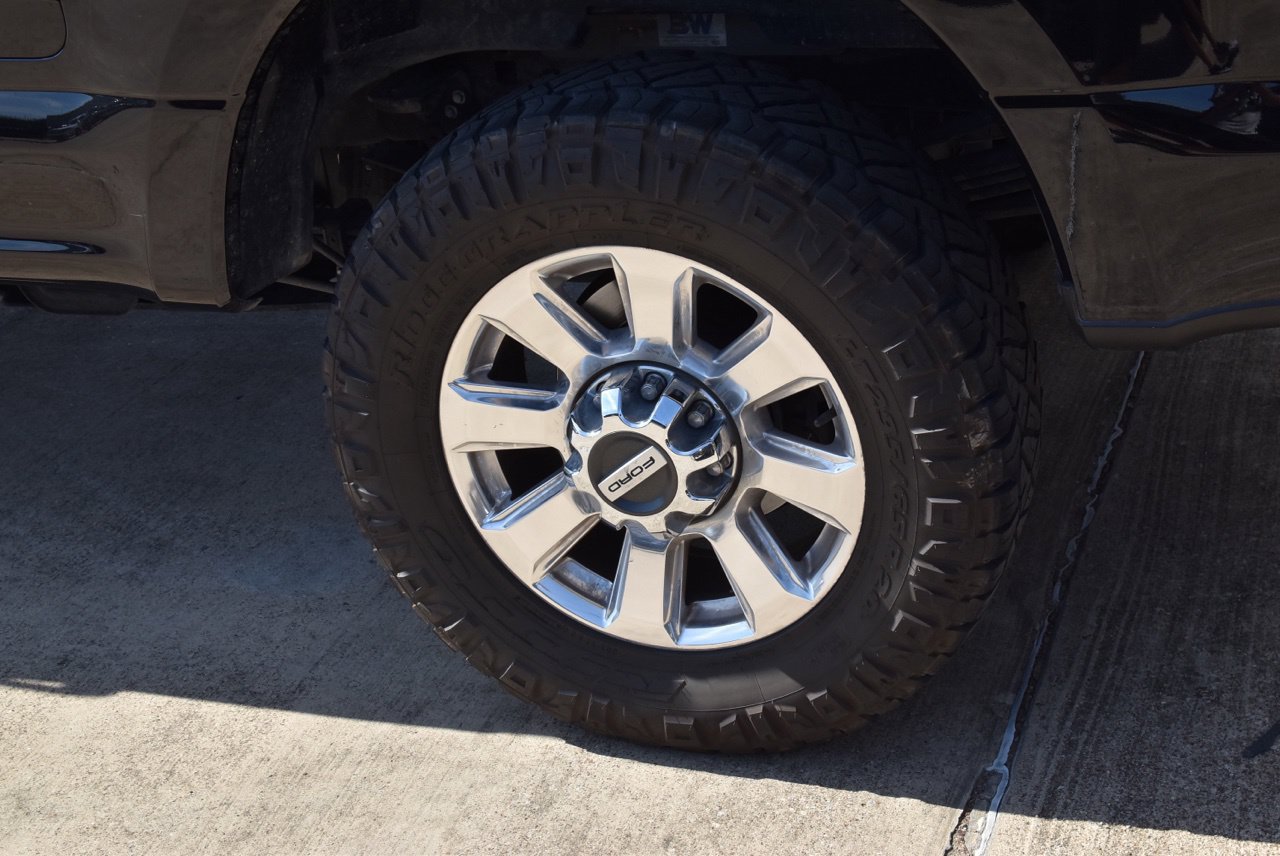 Used 2022 Ford F250 Platinum w/ FX4 Off-Road Package AWD/4WD image 12