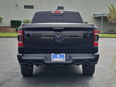 Used 2020 RAM 1500 Limited w/ Black Appearance Package AWD/4WD image 5