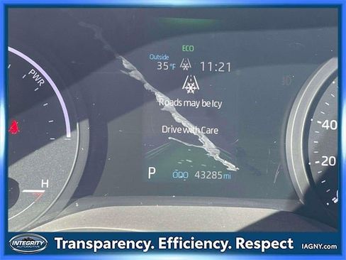 Certified 2021 Toyota Sienna XLE image 28