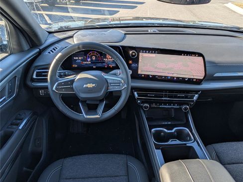New 2026 Chevrolet Traverse LT image 13