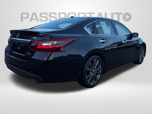 Used 2018 Nissan Altima 2.5 SR w/ SR Special Edition image 6