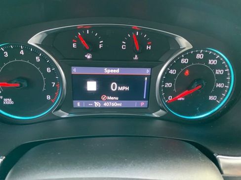 Used 2023 Chevrolet Traverse RS w/ LPO, Floor Liner Package image 19