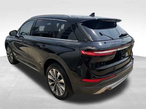 Used 2022 Lincoln Corsair Reserve image 3