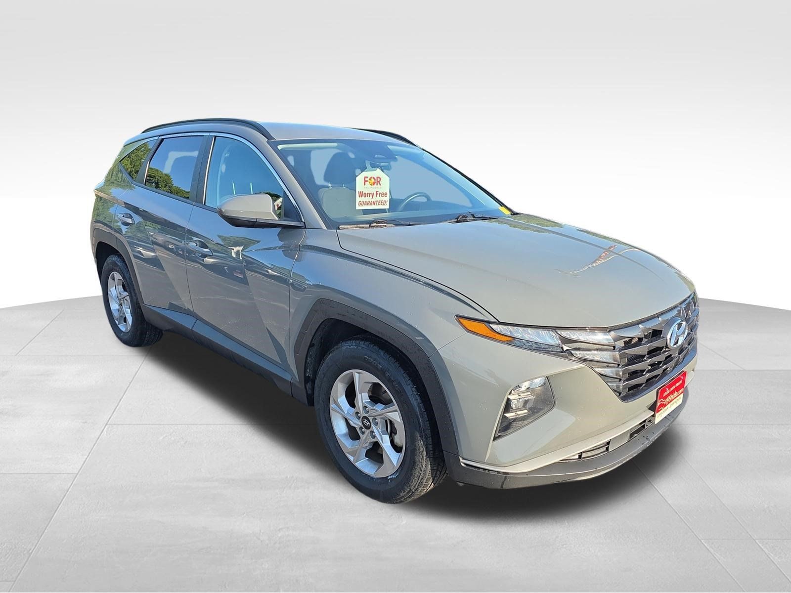 Used 2024 Hyundai Tucson SEL FWD image 2