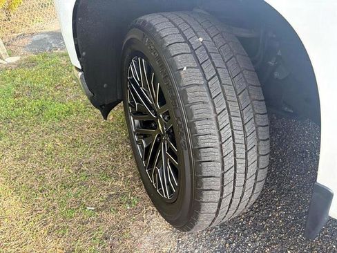 Used 2019 Chevrolet Silverado 1500 LT w/ All-Star Edition image 51