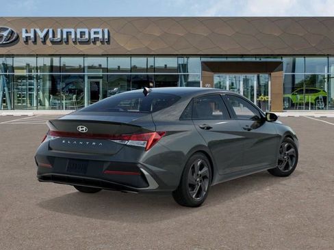 New 2026 Hyundai Elantra Sport image 4