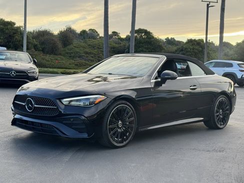 Used 2024 Mercedes-Benz CLE 450 4MATIC Cabriolet image 4