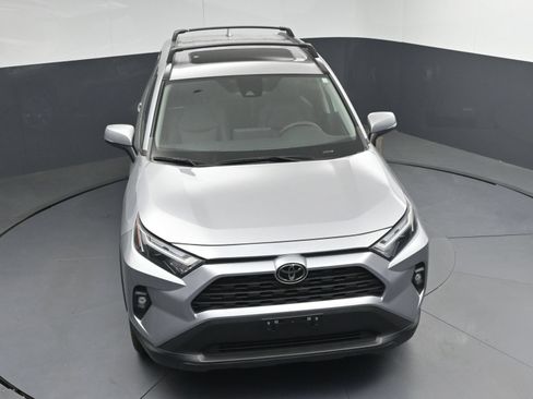 Used 2022 Toyota RAV4 XLE Premium FWD image 32