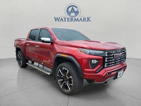 Used 2025 GMC Canyon Denali w/ LPO, Utility Wall Package AWD/4WD image 4