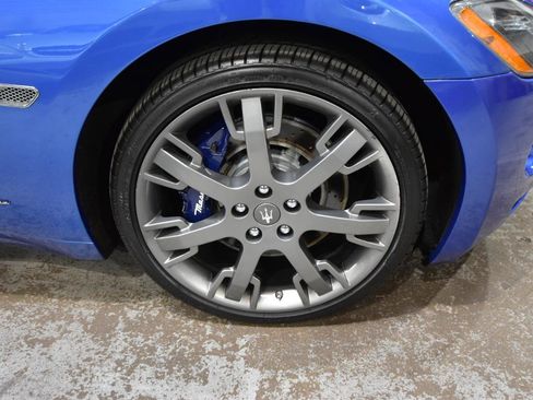 Used 2015 Maserati GranTurismo Convertible RWD image 57