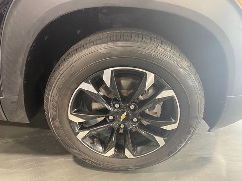 Used 2021 Chevrolet TrailBlazer LT w/ Sun and Liftgate Package AWD/4WD image 7