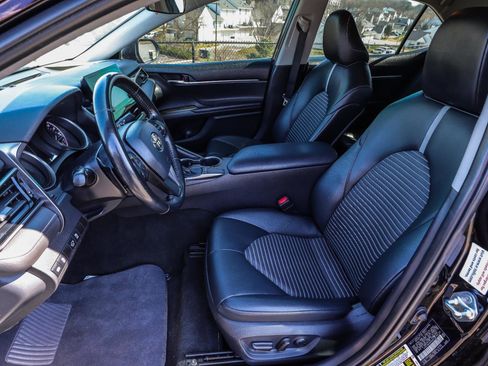 Used 2022 Toyota Camry SE image 34