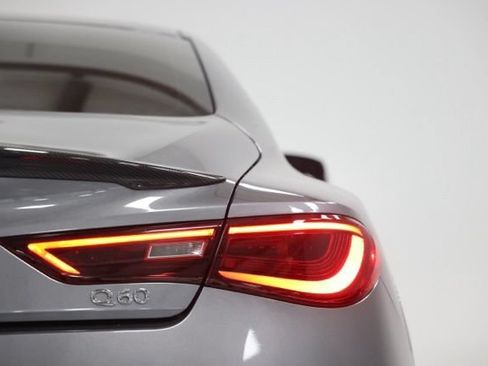 Used 2021 INFINITI Q60 3.0t Luxe w/ Essential Package RWD image 16