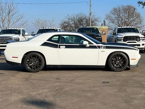 Used 2018 Dodge Challenger T/A image 13
