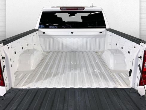 Used 2023 Chevrolet Silverado 1500 LT AWD/4WD image 4