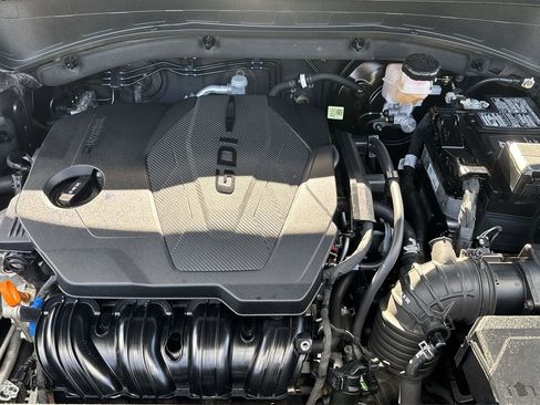 Used 2023 Hyundai Santa Fe SEL image 11