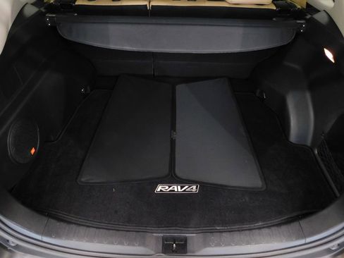 Used 2020 Toyota RAV4 Limited w/ Carpet Mat Package image 79