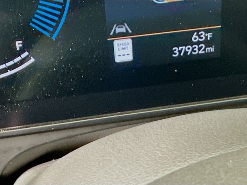 Used 2025 Hyundai Kona SEL FWD image 19