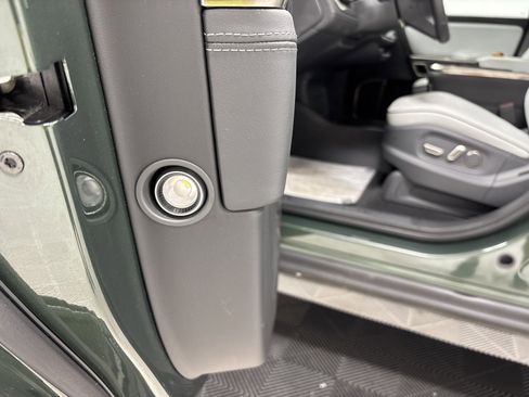 Used 2023 Rivian R1T Adventure image 30