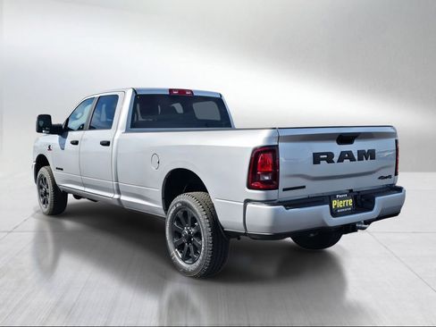 New 2026 RAM 3500 Big Horn AWD/4WD image 4