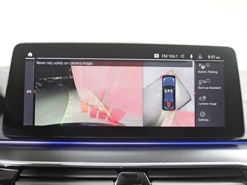 Used 2022 BMW M550i xDrive image 21