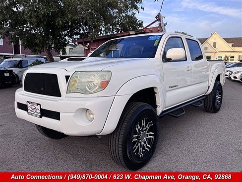Used 2006 Toyota Tacoma PreRunner image 2