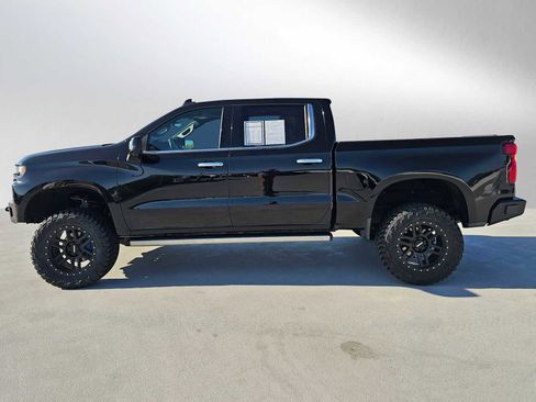 Used 2020 Chevrolet Silverado 1500 High Country w/ Technology Package image 6