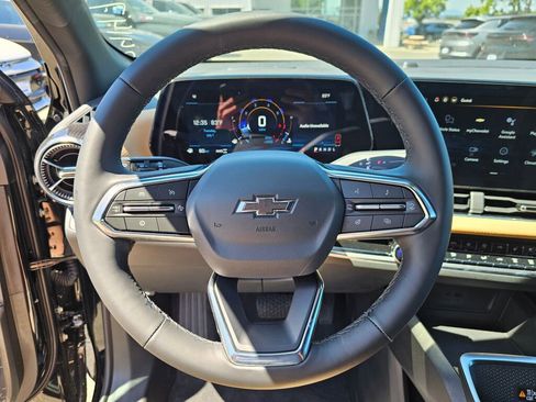 New 2026 Chevrolet Equinox ACTIV w/ Convenience Package III image 10