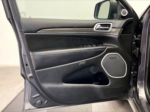 Used 2018 Jeep Grand Cherokee SRT w/ Trailer Tow Group IV image 25