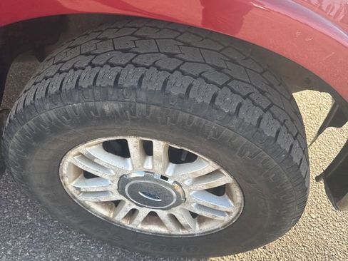 Used 2013 Ford F150 Lariat w/ Luxury Equipment Group image 3