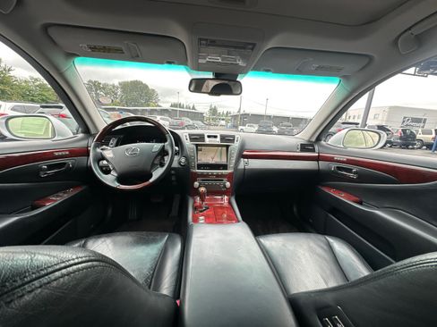 Used 2012 Lexus LS 460 AWD w/ Comfort Pkg image 29