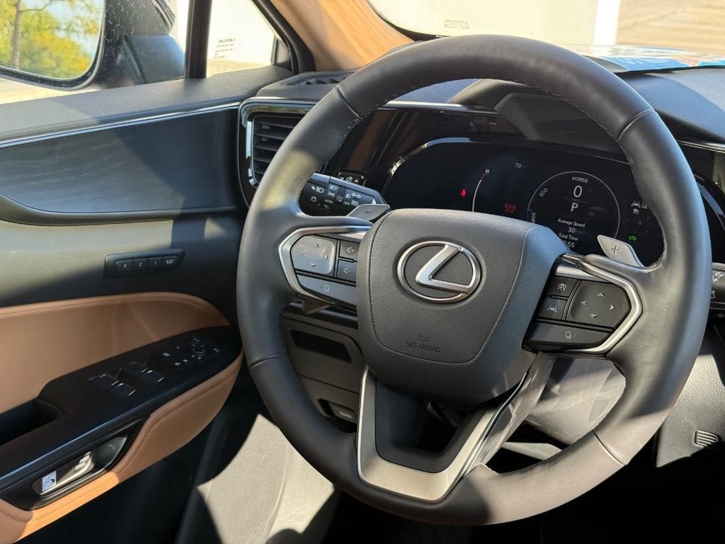 Used 2023 Lexus NX 350h AWD w/ Vision Package image 11