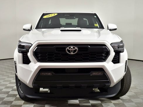 Used 2024 Toyota Tacoma TRD Sport image 5