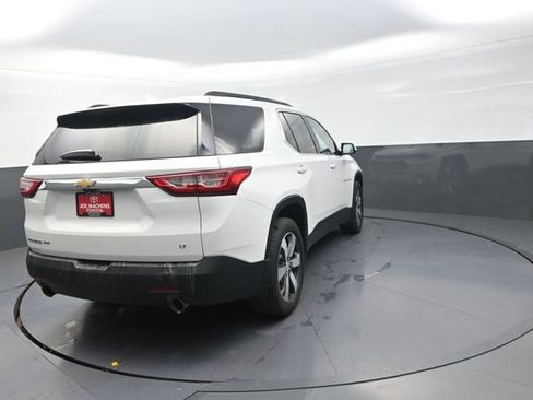 Used 2019 Chevrolet Traverse LT w/ LT Premium Package AWD/4WD image 14