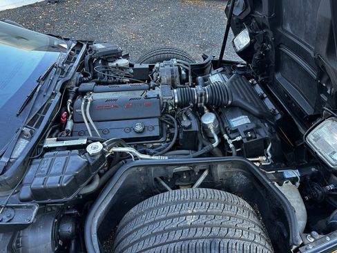 Used 1996 Chevrolet Corvette Coupe image 20