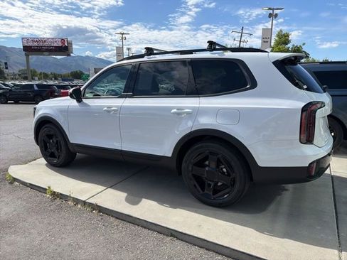 Certified 2025 Kia Telluride SX Prestige X-Line AWD/4WD image 3