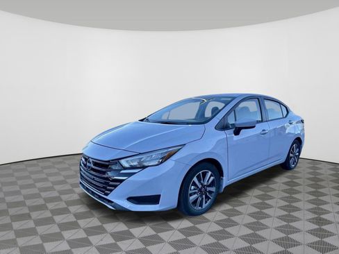 Used 2025 Nissan Versa SV w/ Trunk Package FWD image 14
