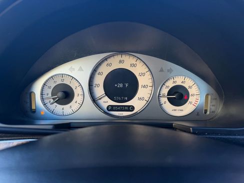 Used 2007 Mercedes-Benz E 350 4MATIC Sedan image 46